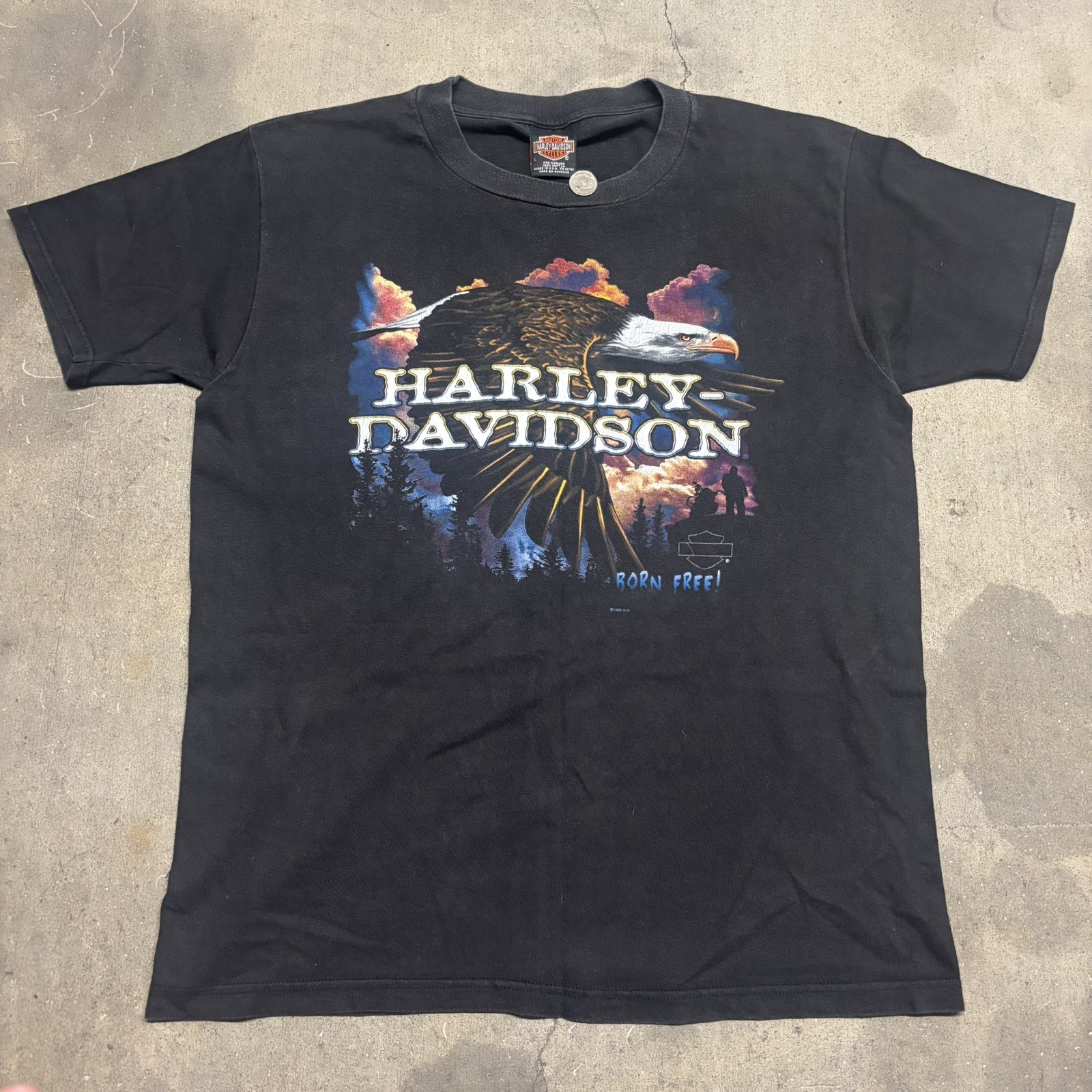 Vtg 1999 Harley Davidson Eagle Soaring Savannah Georgia T-Shirt Large USA Made gallery