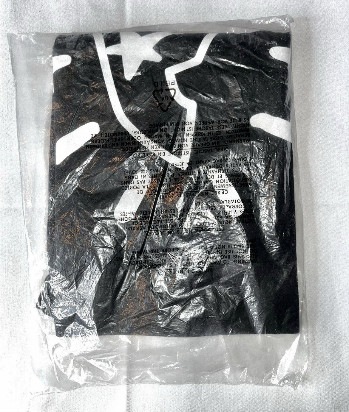 Famous Stars And Straps Star Shirt NWT 2XL Travis Barker Blink 182 Y2K Graffiti gallery