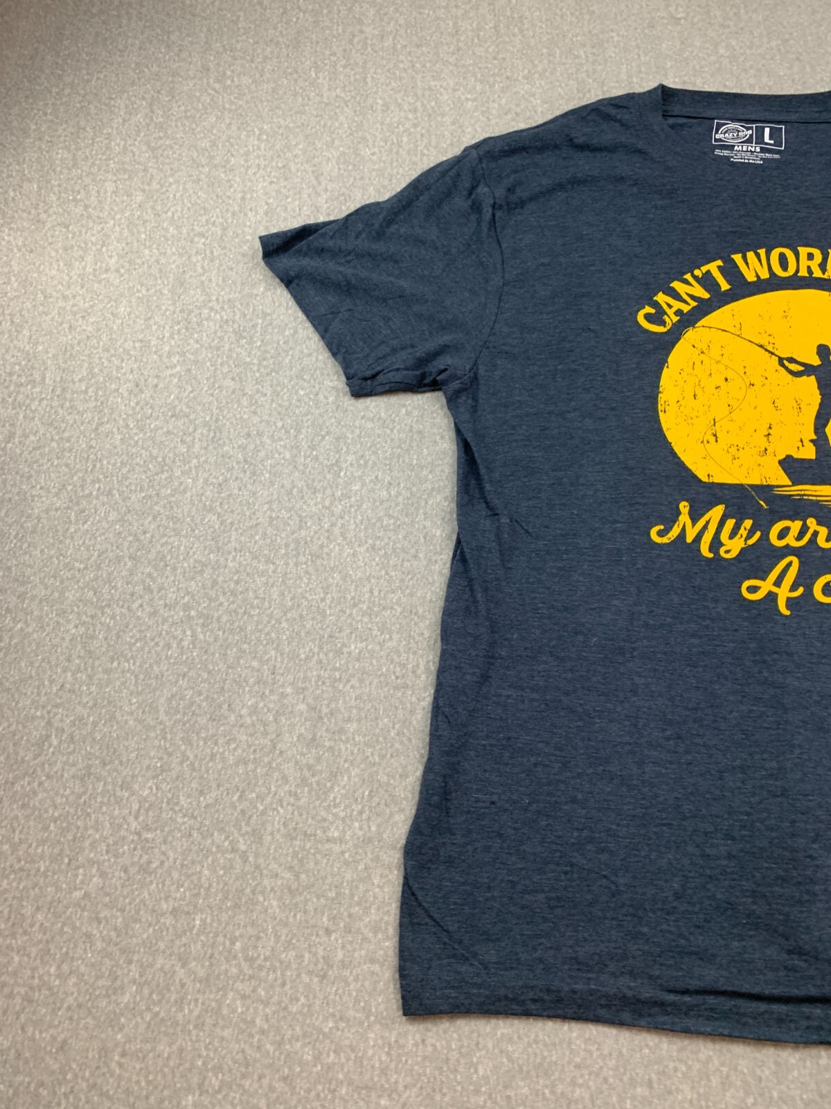 Crazy Dog Fishing T-shirt Men L Gray Blue Can't Work Today, My Arm is in a Cast gallery