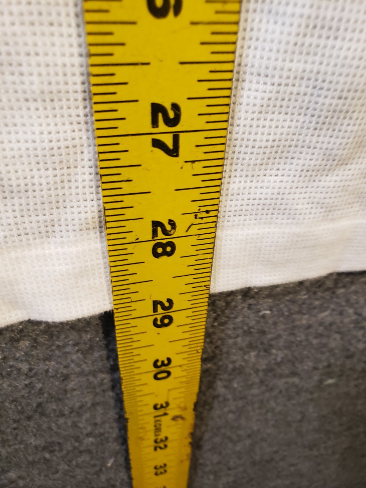 Vintage L Nike V-neck t-shirt textured knit fabric gallery