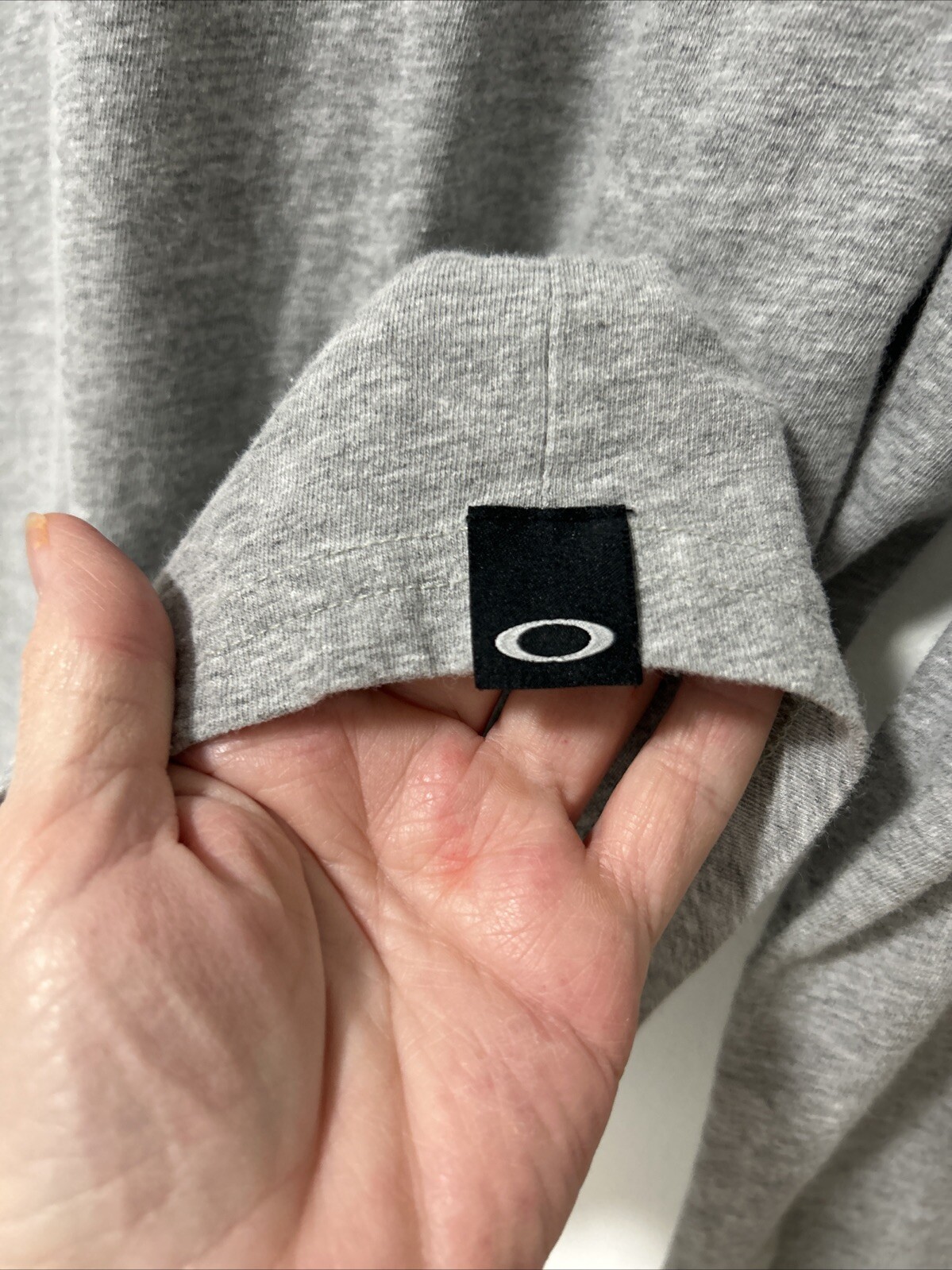 Oakley Henley Top Men Size XL Grey Long Sleeve Pull On gallery