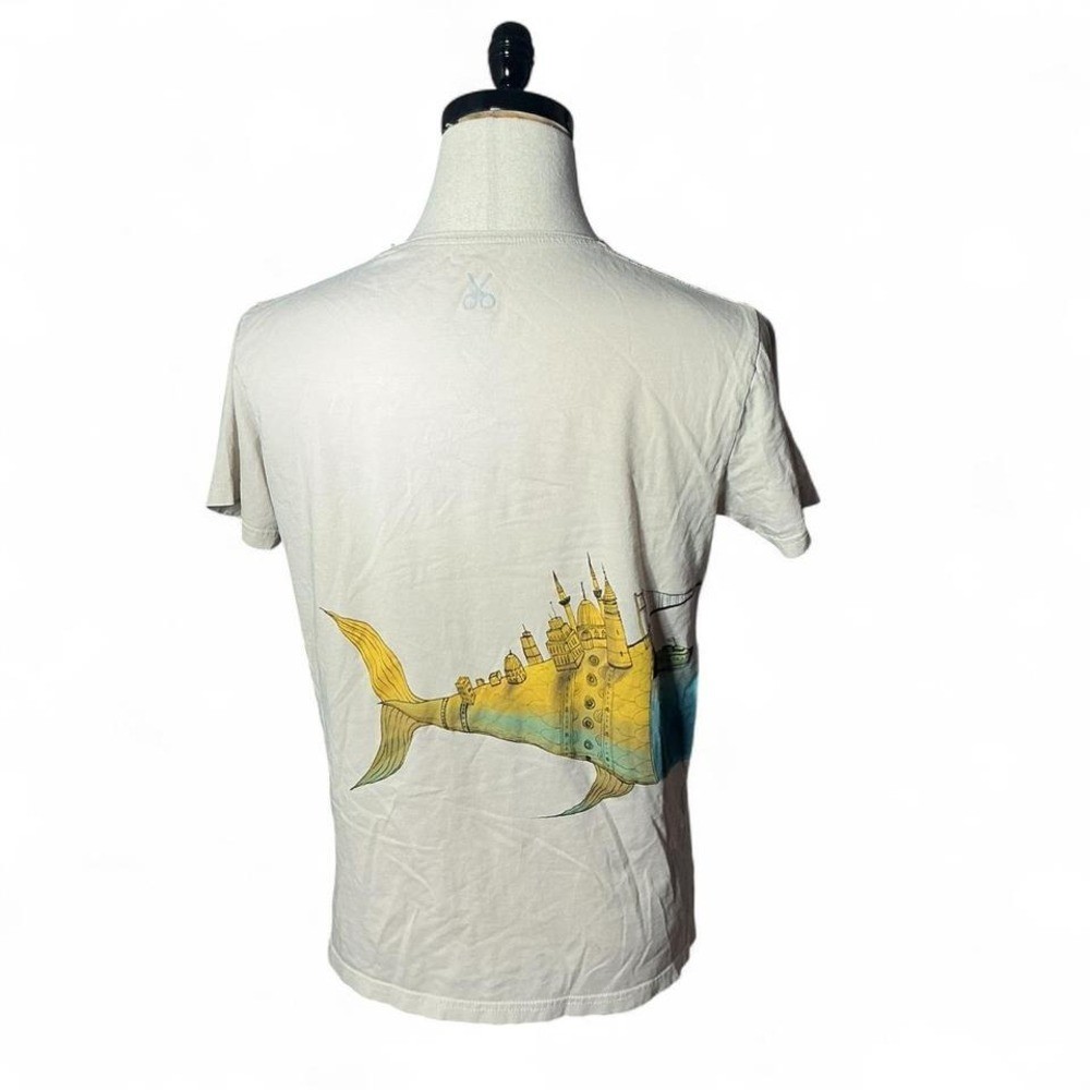 Kaft Mens Graphic T Shirt Size M Yellow Fish Castle Print Short Sleeve Crew Neck gallery