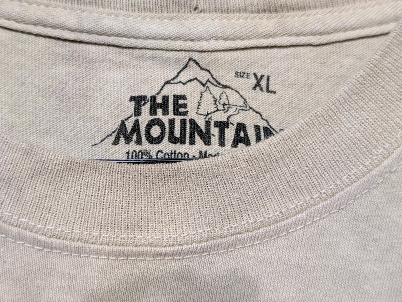 The Mountain Men's T-shirt Green Find 10 Lions Retired Logo XL #2224 NWOT gallery