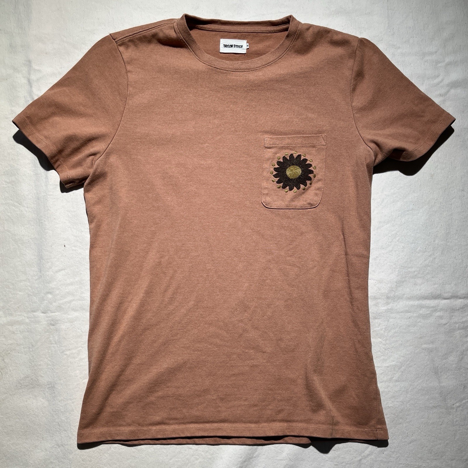 Huckberry Taylor Stitch Embroidered Heavy Bag Tee Shirt Dried Acorn Aubade 40 gallery