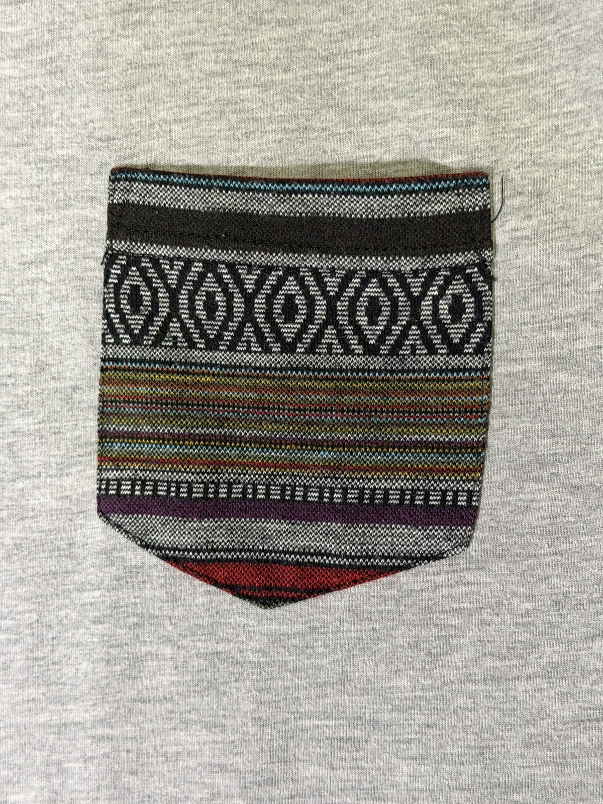 Beautiful Giant Men's Hungarian Rag Rug Print Patch Pocket T-Shirt Size Medium gallery