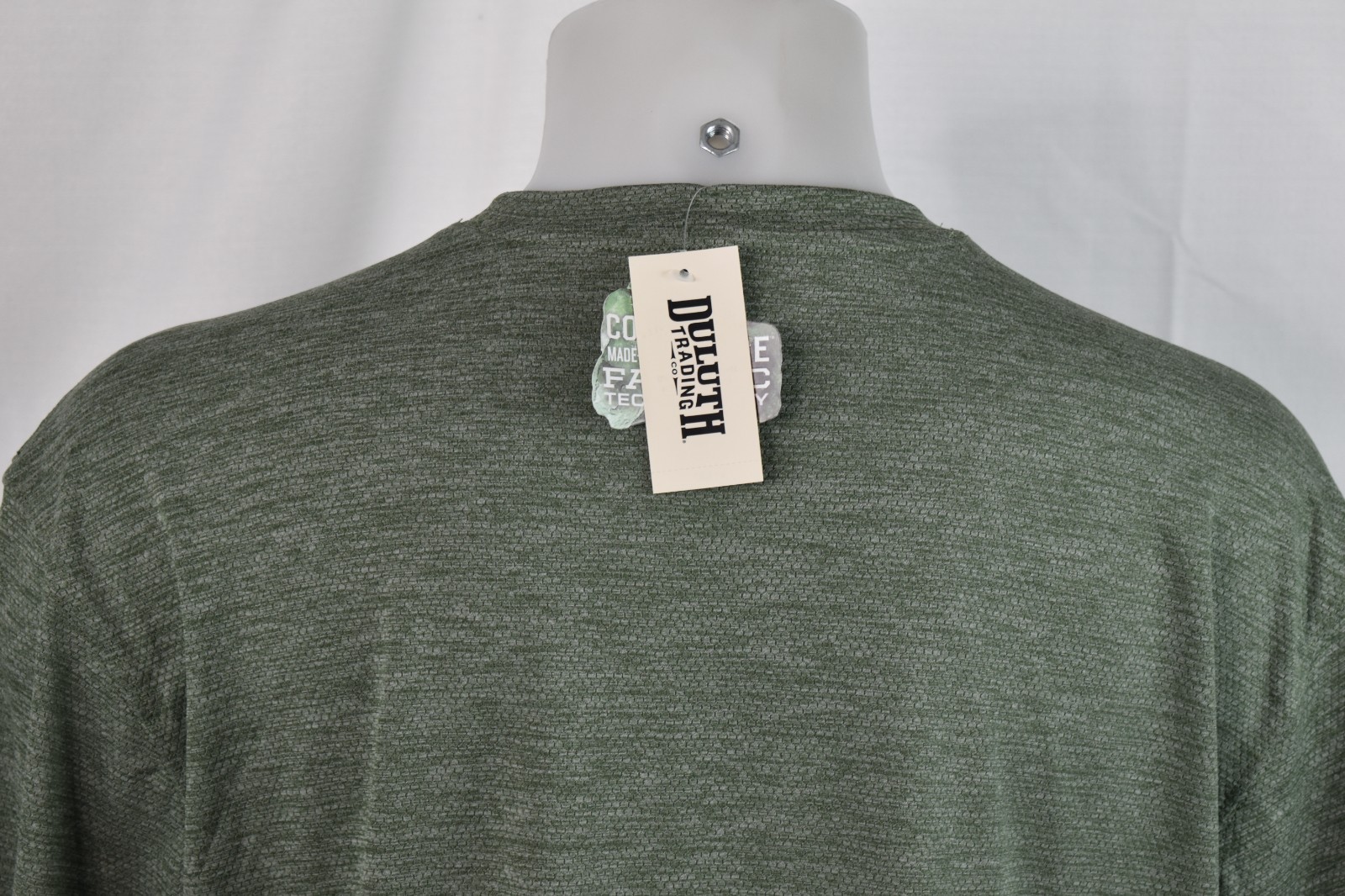 NWT DULUTH Large Men's Relaxed Fit Polyester Nylon Short Sleeve T-Shirt Green gallery