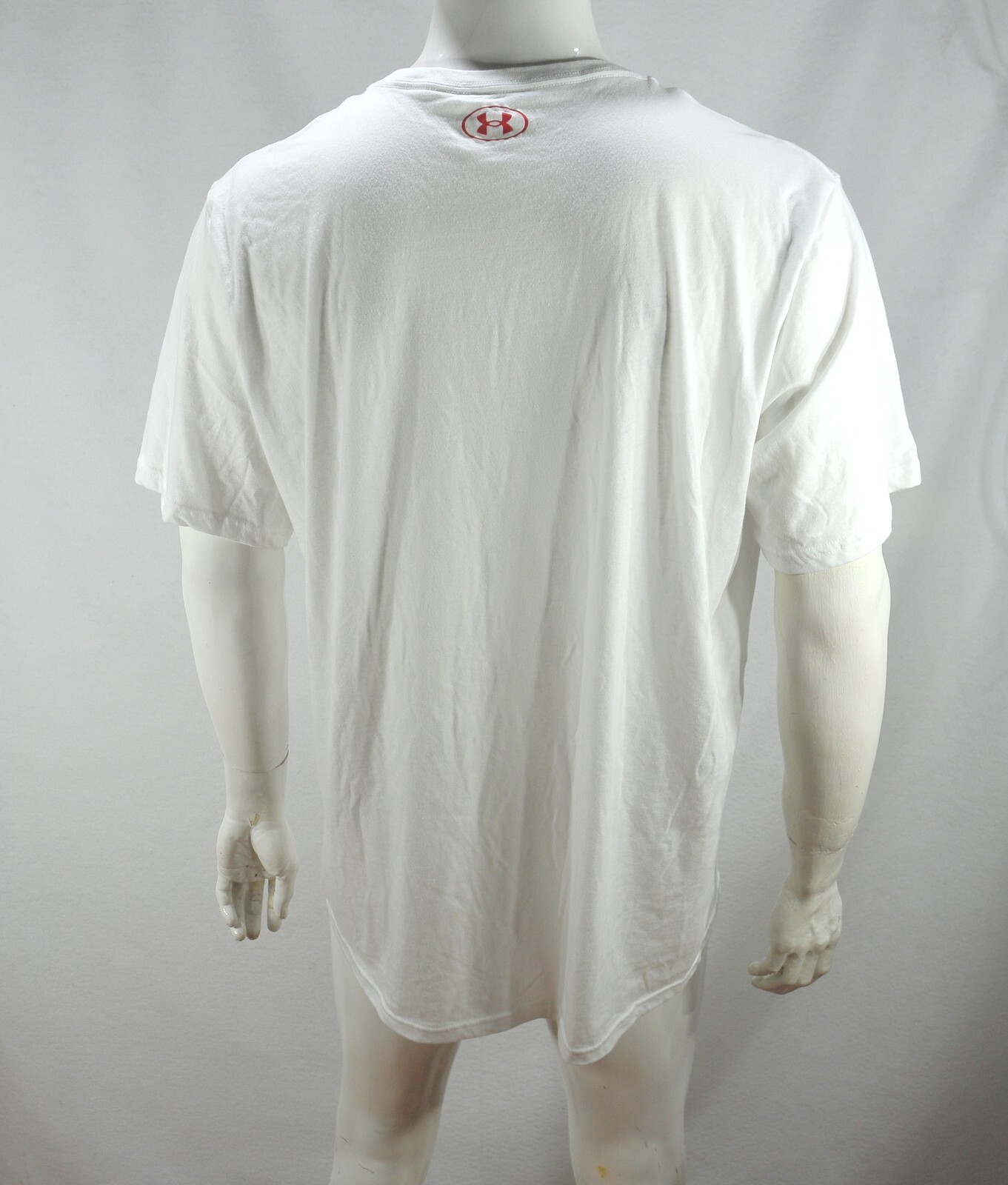 Under Armour Layered Men's T-Shirt XL Loose Fit HeatGear White NWT gallery