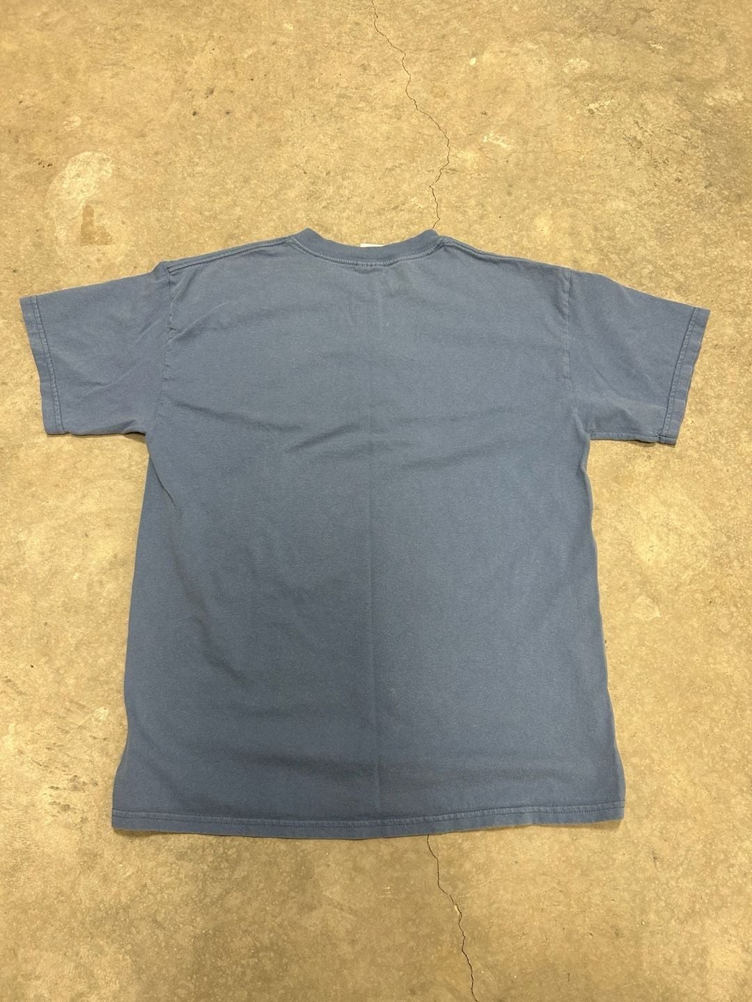 Vintage Gildan Sportsman's Warehouse 20 Years of Sport Graphic T-Shirt gallery
