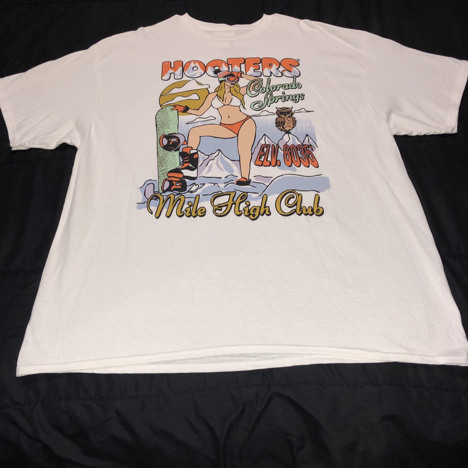 Hooters Graphic Tee Shirt 2XL Brand New Colorado Springs Mile High Club Elv 6035 gallery