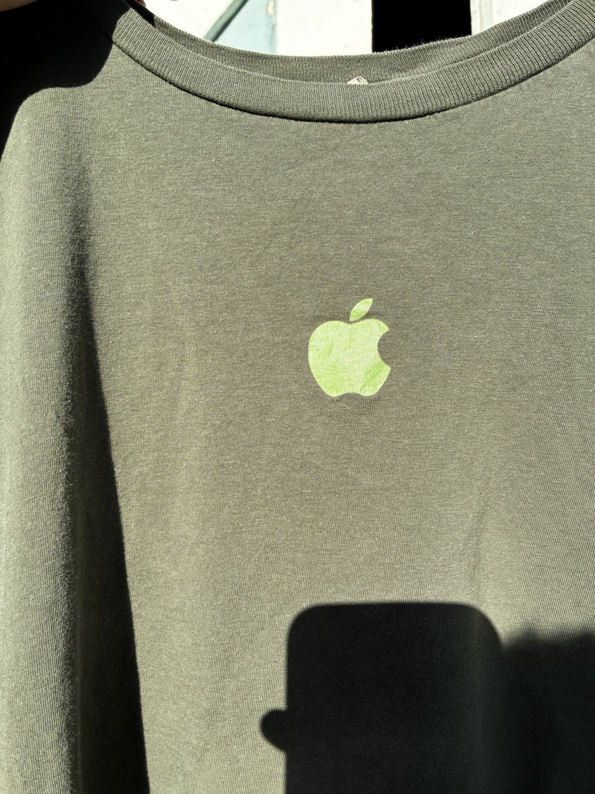 Apple Logo Green Men’s T-Shirt Cotton Knit Crew Neck Short Sleeve Regular Fit XL gallery