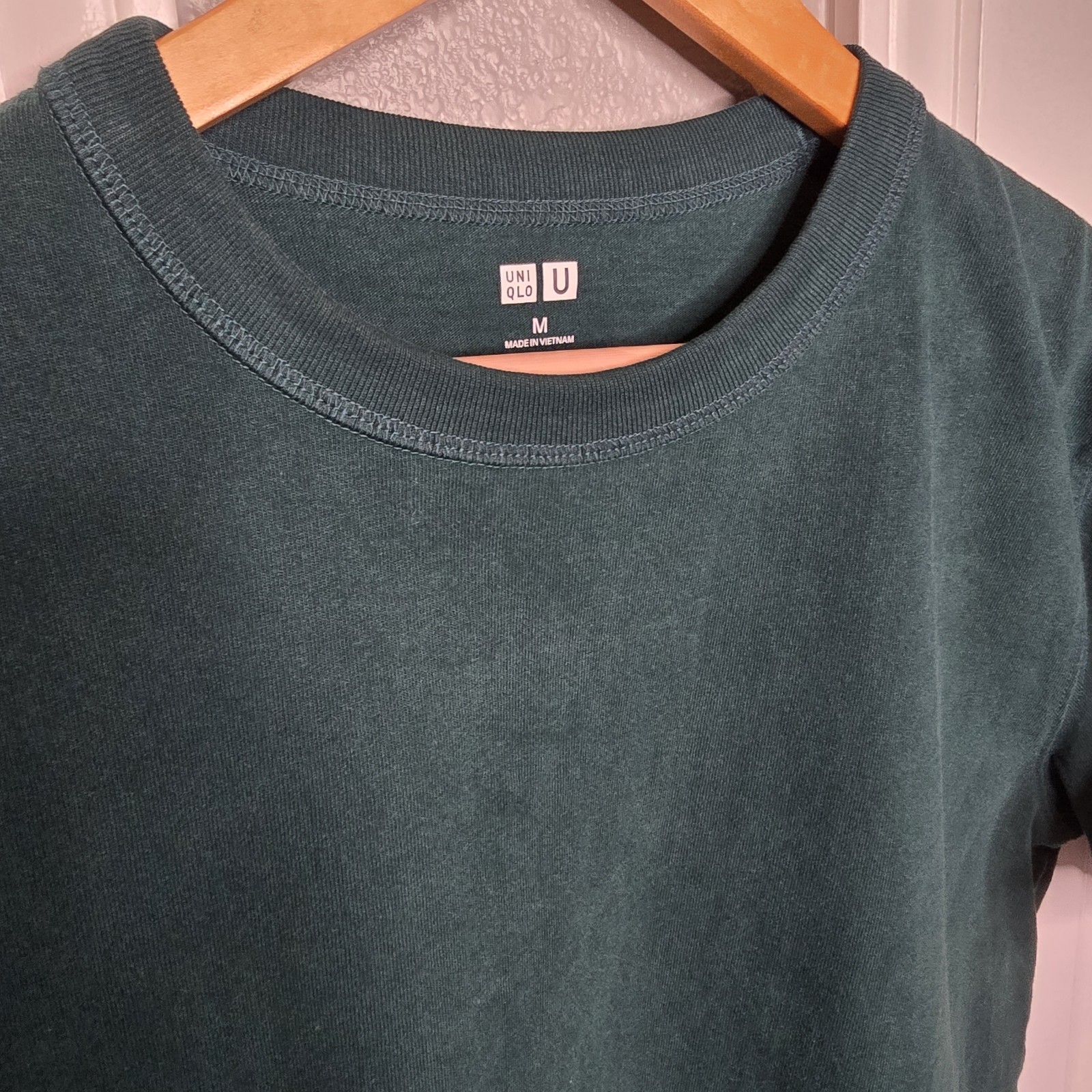 Uniqlo U T Shirt Unisex Medium Green Heavy Cotton Crew Neck gallery