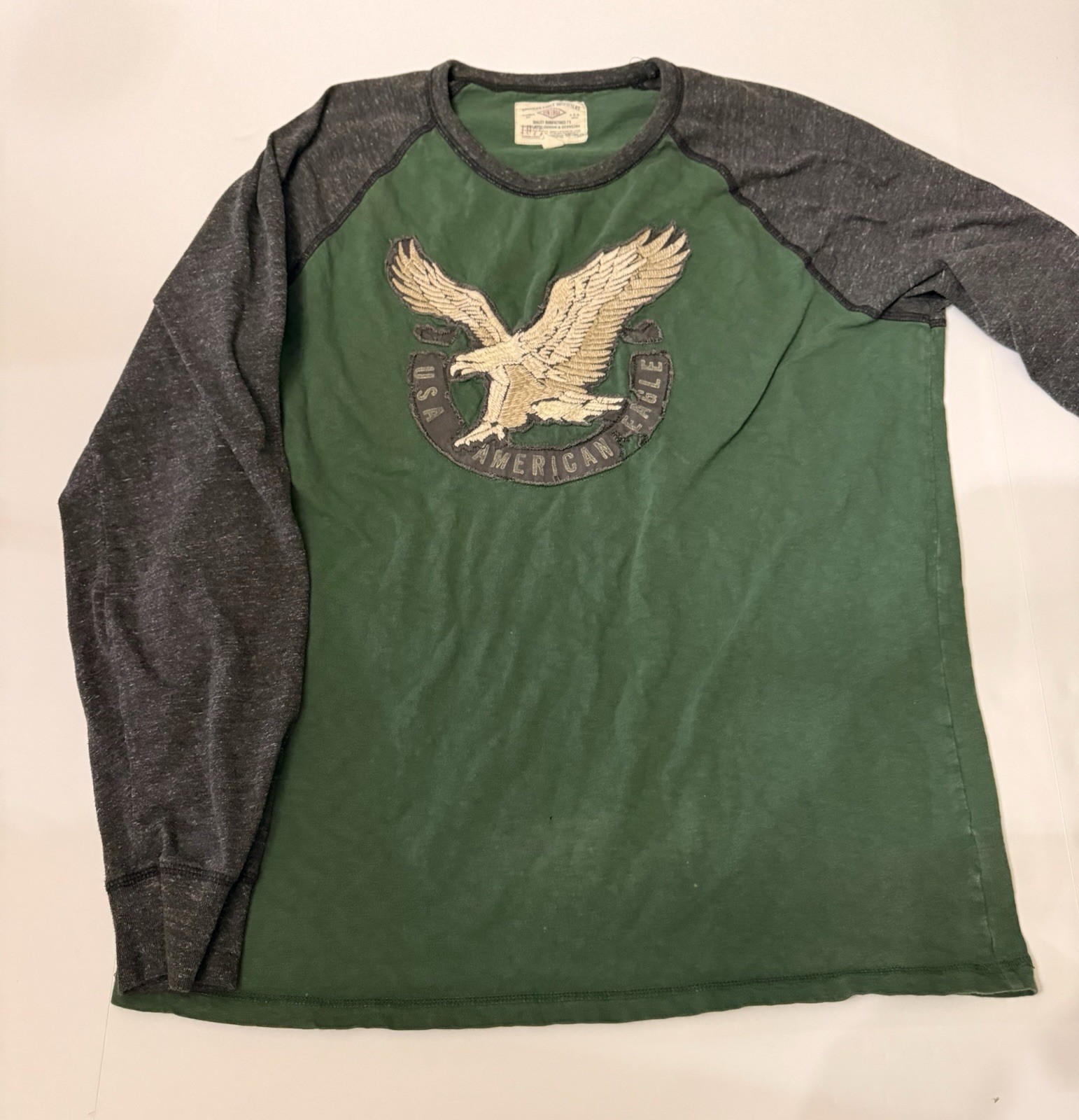Vintage 1977 American Eagle Outfitters XL Green/Gray Long Sleeve gallery