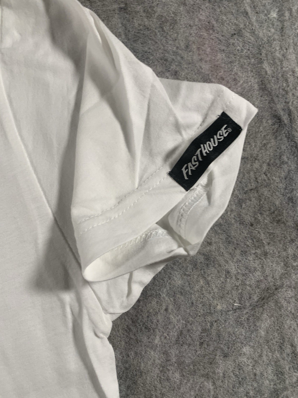 NWT Fasthouse 805 Quiver T-Shirt White Properly Chill BRAND NEW gallery