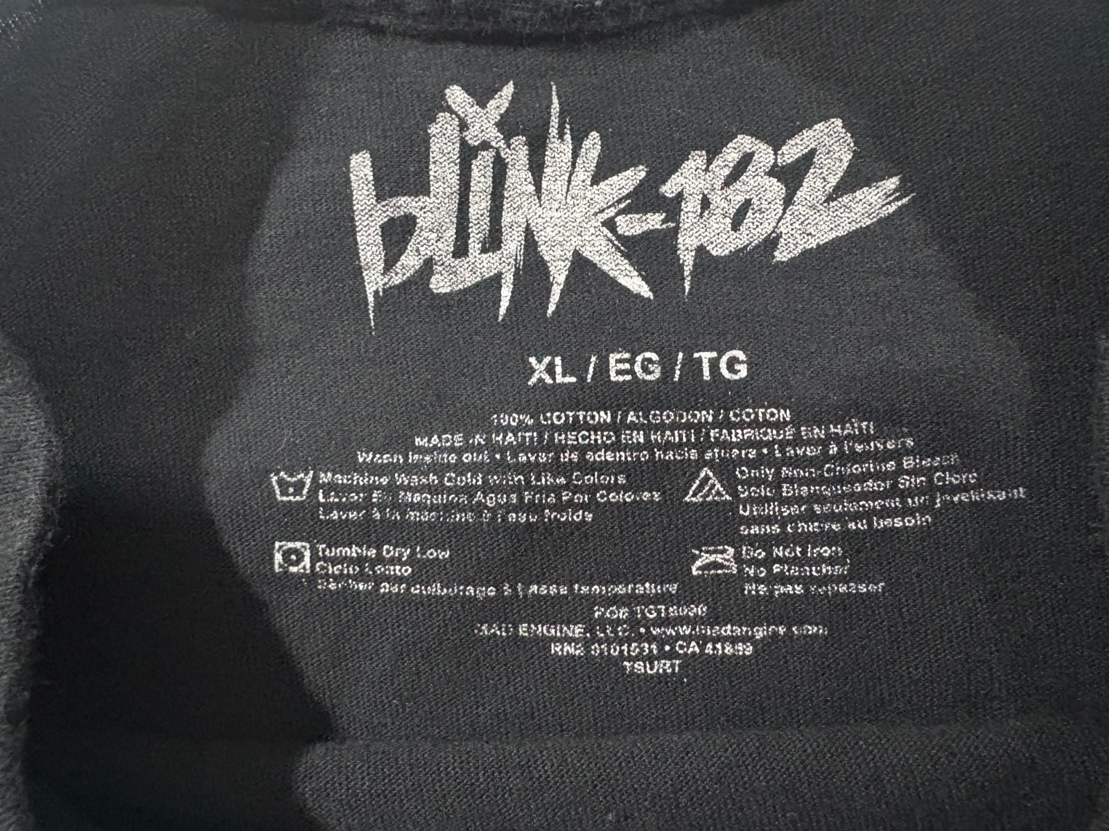 Blink 182 Band Tee Graphic Print Black Crew Short Sleeve Cotton Unisex Sz XL gallery