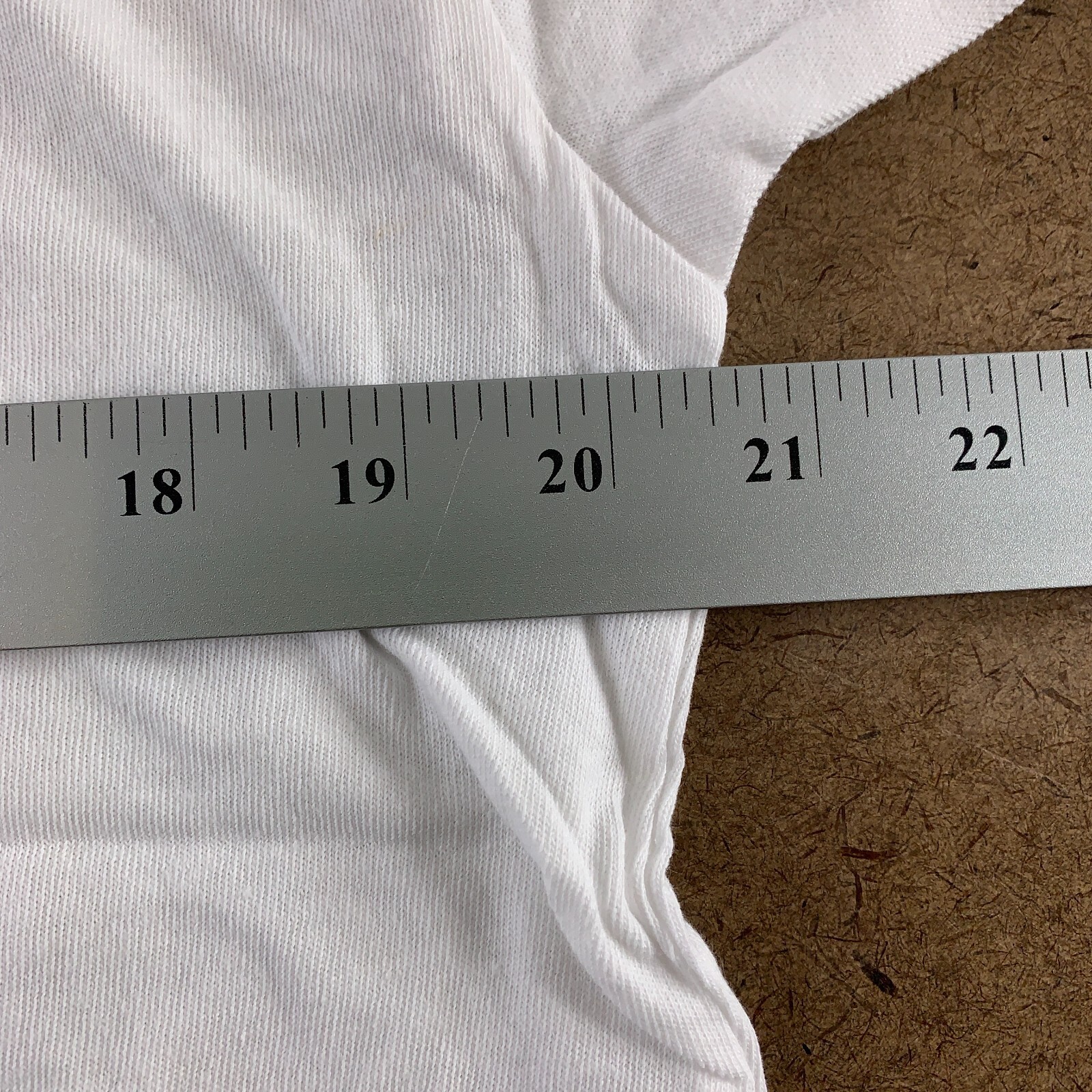 Epic Adult Size Large White 5.6 Ounce Pre-Shrunk Heavy Cotton T-Shirt E140571 gallery