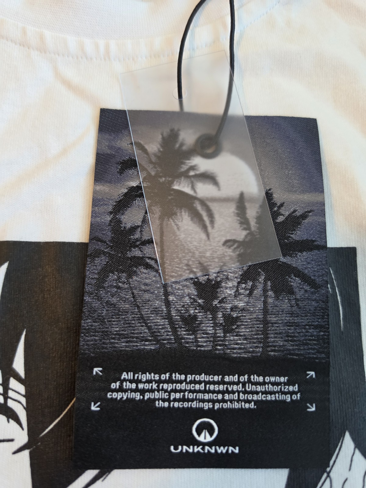Unknwn White Size XL Anime NWT gallery