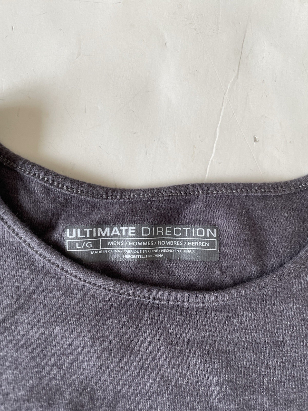 Ultimate Direction Men's Casual Tee Size Large gray trail running casual shirt gallery