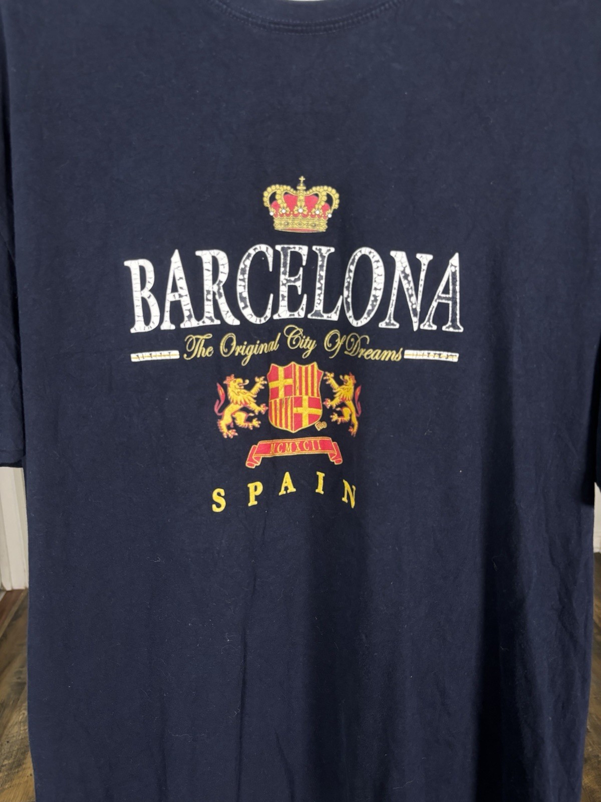 Oxiginals Barcelona Spain Travel Graphic Men's Navy Crew Neck T-Shirt Size 3XL gallery