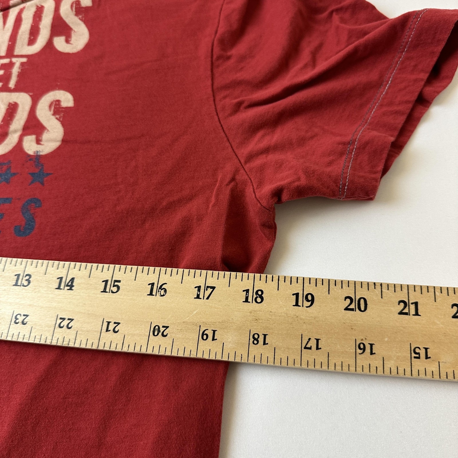American Eagle Shirt Mens Medium Friends Don't Let Friends Idolize Celebrities gallery