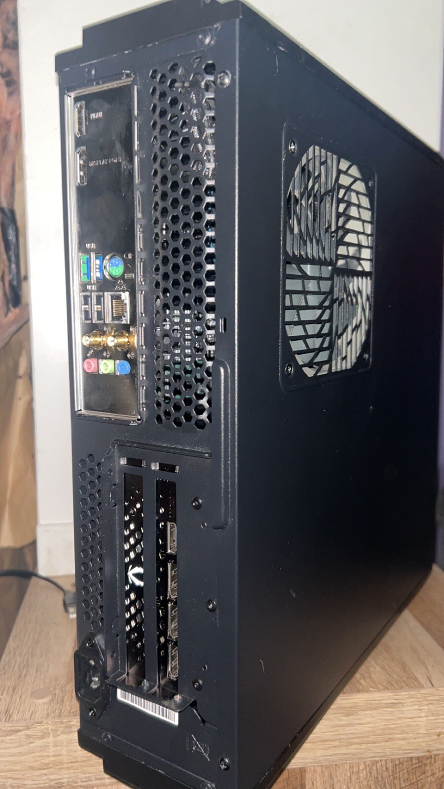 I7 + 4060TI Console Size Gaming PC