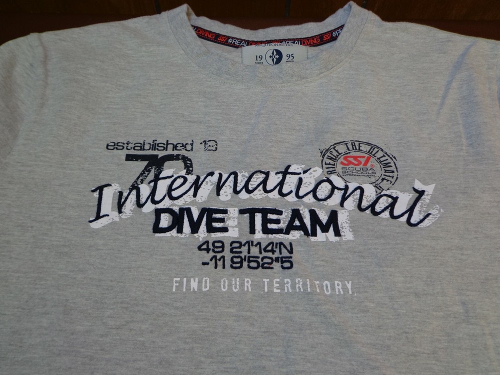 Arqueonautas International Dive Team Find Our Territory Gray Large T Shirt C11