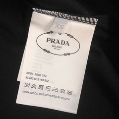 Prada’s new versatile short sleeved T-shirt for men and women – black
