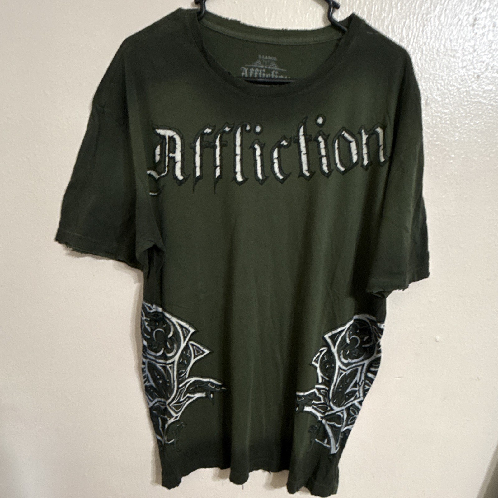 Affliction Signature Series Randy Couture Green Men’s XL Graphic T-Shirt