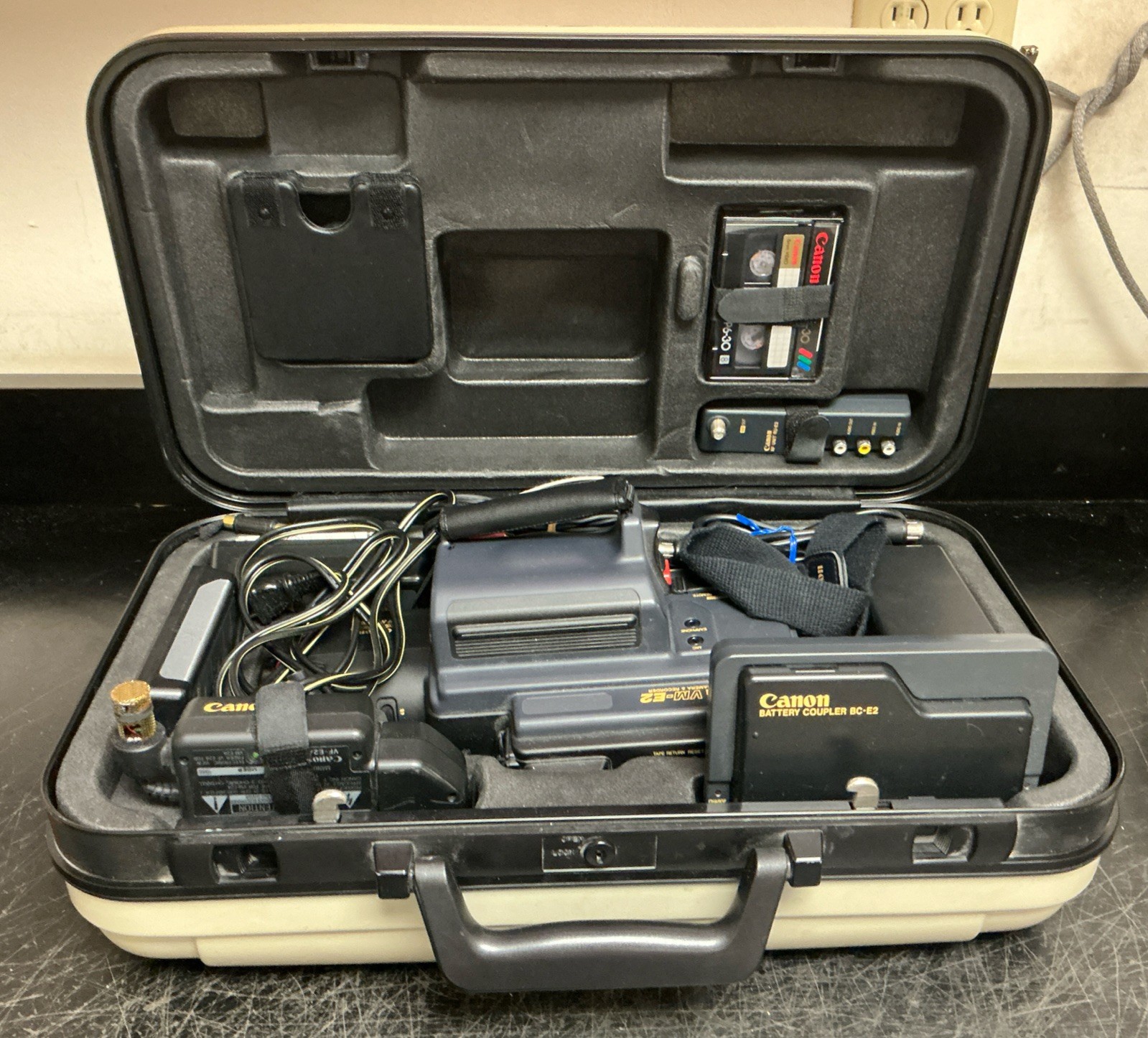 Canon Canovision 8 VM-E2 Camera with Hard Case and Accessories