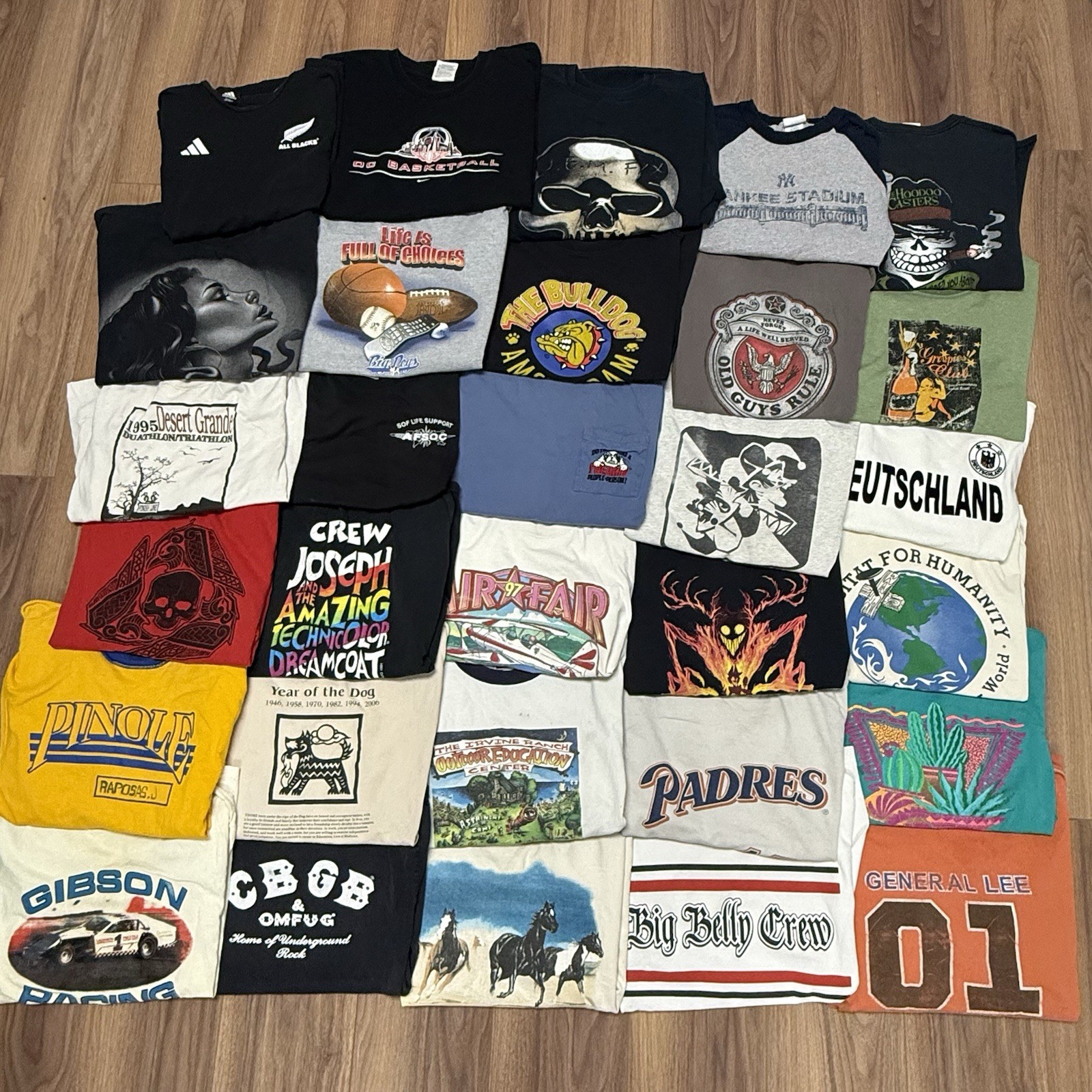 Vintage Modern Reseller Bundle Wholesale T Shirt Lot 30 Items 90s 00s May2-1 gallery
