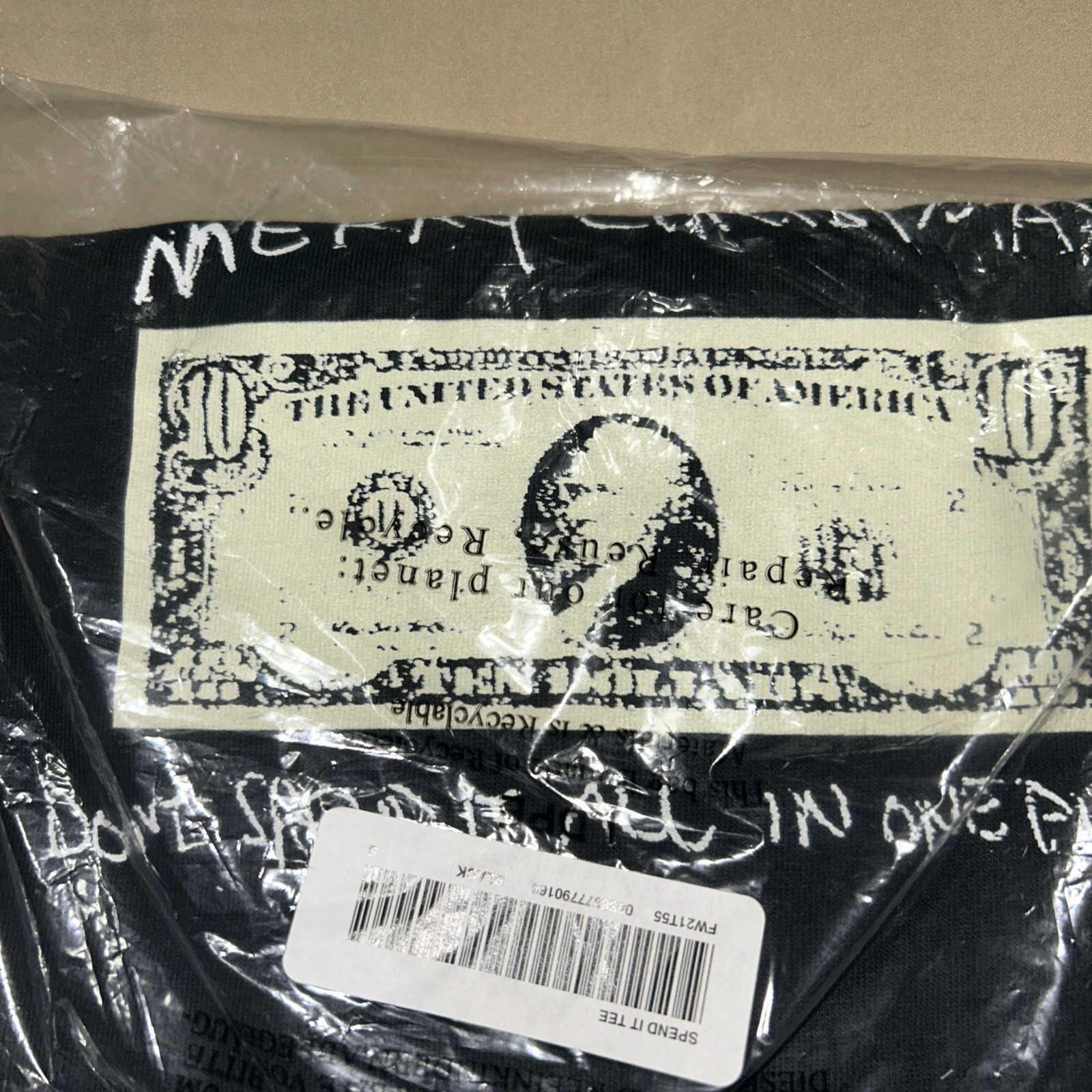 Supreme Christmas Tee 2021 “Dont Spend It All In One Place” Size S Black gallery
