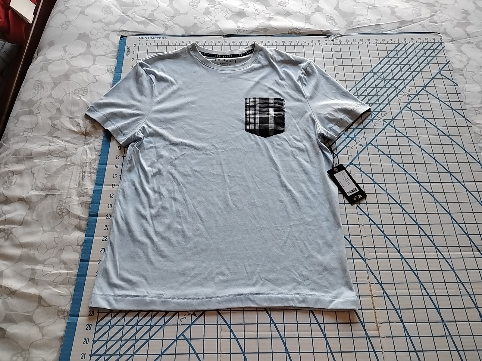 MENS MEDIUM TED BAKER LIGHT BLUE CHECKERED POCKET SOFT T-SHIRT – NWT