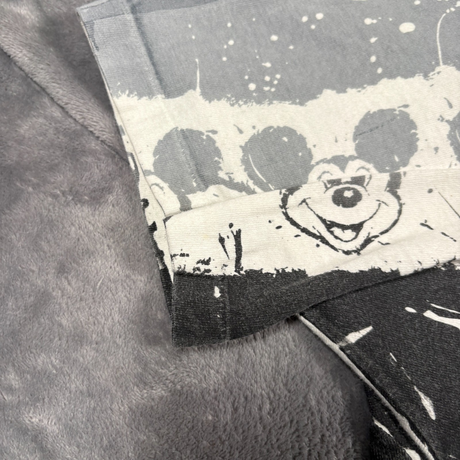 Vintage Disney T-Shirt Mens OSFA Multicolor Striped Mickey Mouse All Over Print gallery
