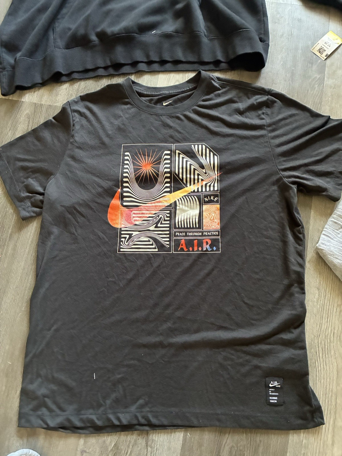 Nike Dri-FIT The Nike Tee Black Graphic Logo Crew Neck T-Shirt Men’s S