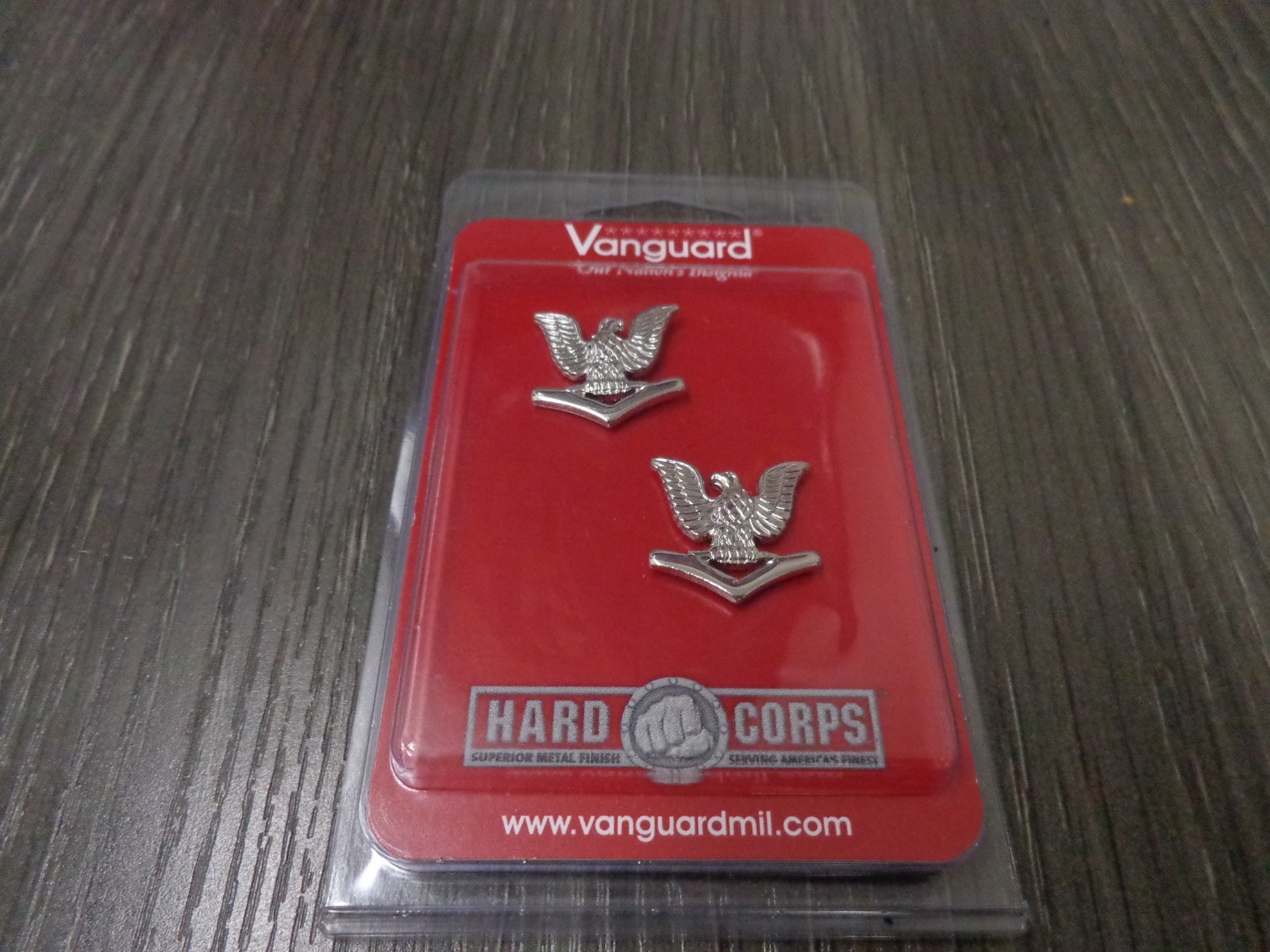 Vanguard USN SMALL MIRROR VANGUARD E4 P03  Full Size Regulation Badge  SET