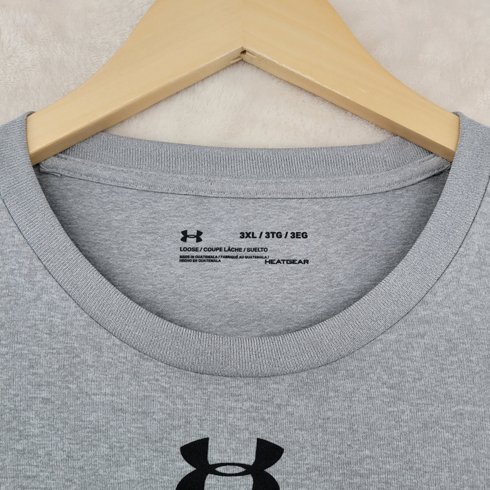 Under Armour Heatgear Loose Fit Men's Size 3XL Hunters Run Crew-Neck T-Shirt gallery