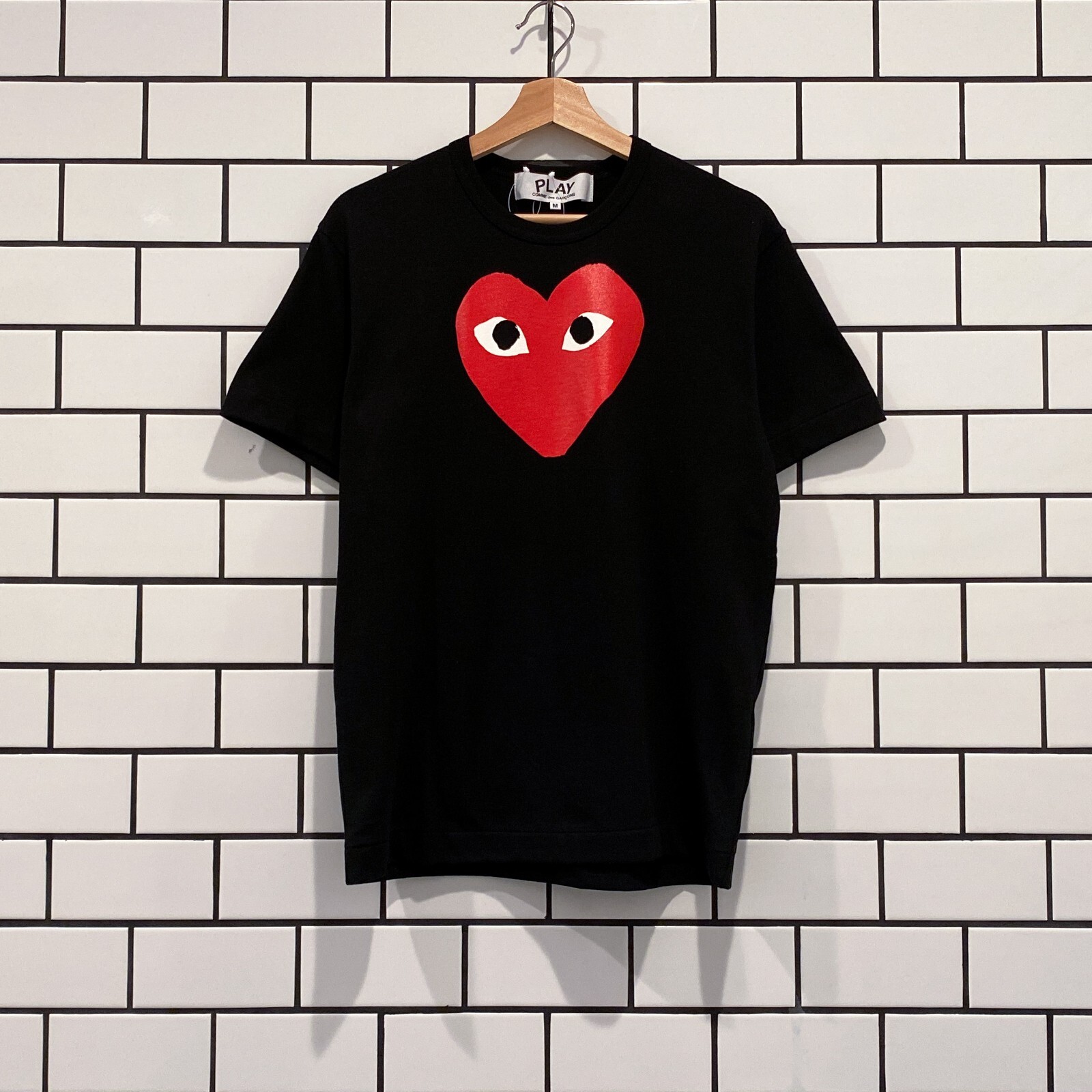 COMME DES GARCONS CDG PLAY PRINTED RED HEART TEE BLACK AZ-T112-051-1 gallery