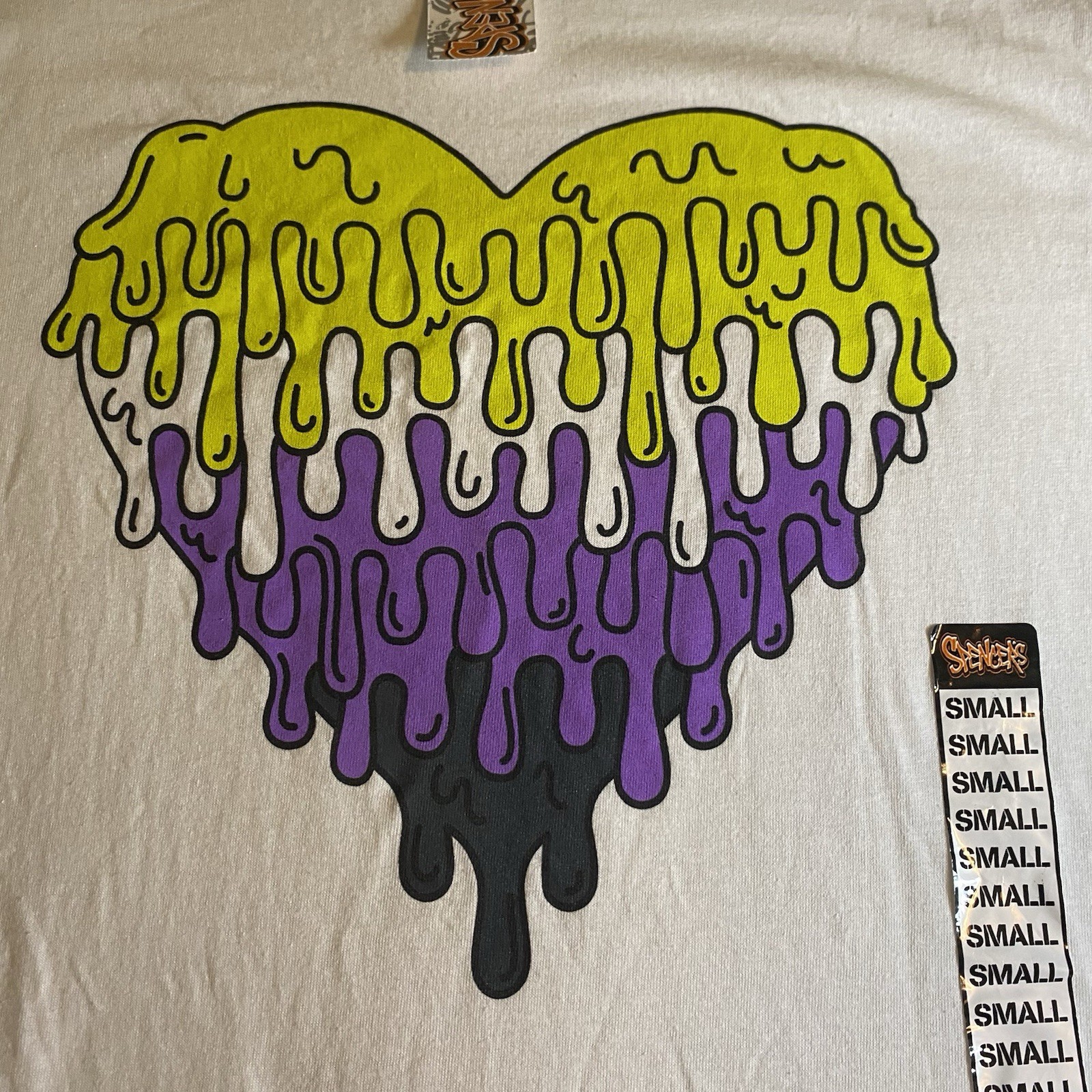 Spencers Non Binary Dripping Heart T-shirt Size Small NWT gallery