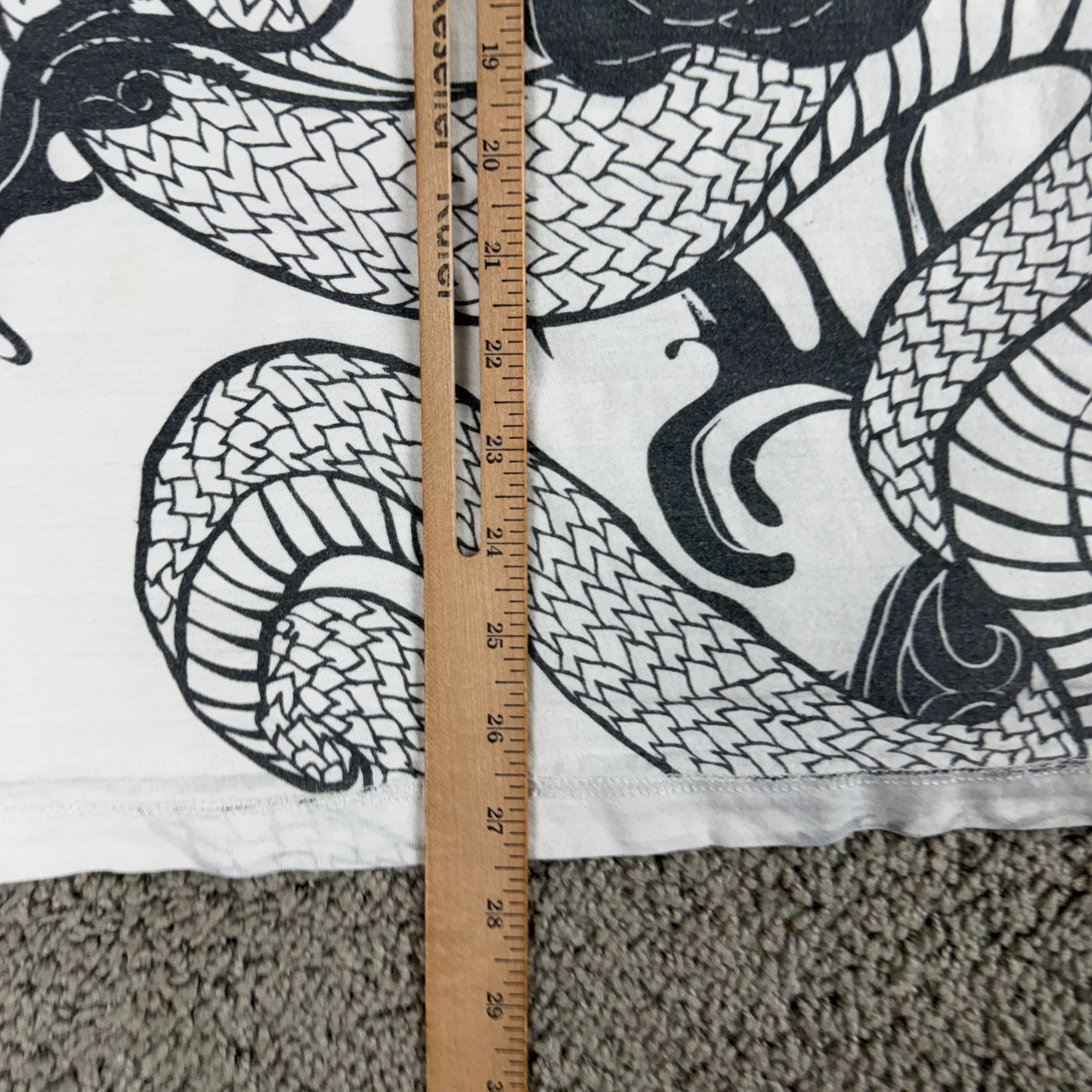 Marc Ecko Shirt Mens Extra Large White Gray Snake Reversible Print READ gallery