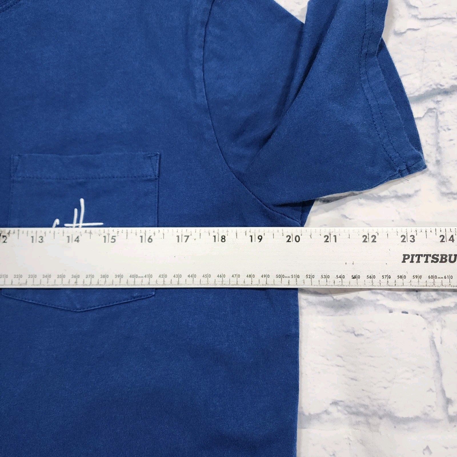 Guy Harvey MENS SIZE M Graphic T Shirt Blue Dolphin Marlin Aftco gallery