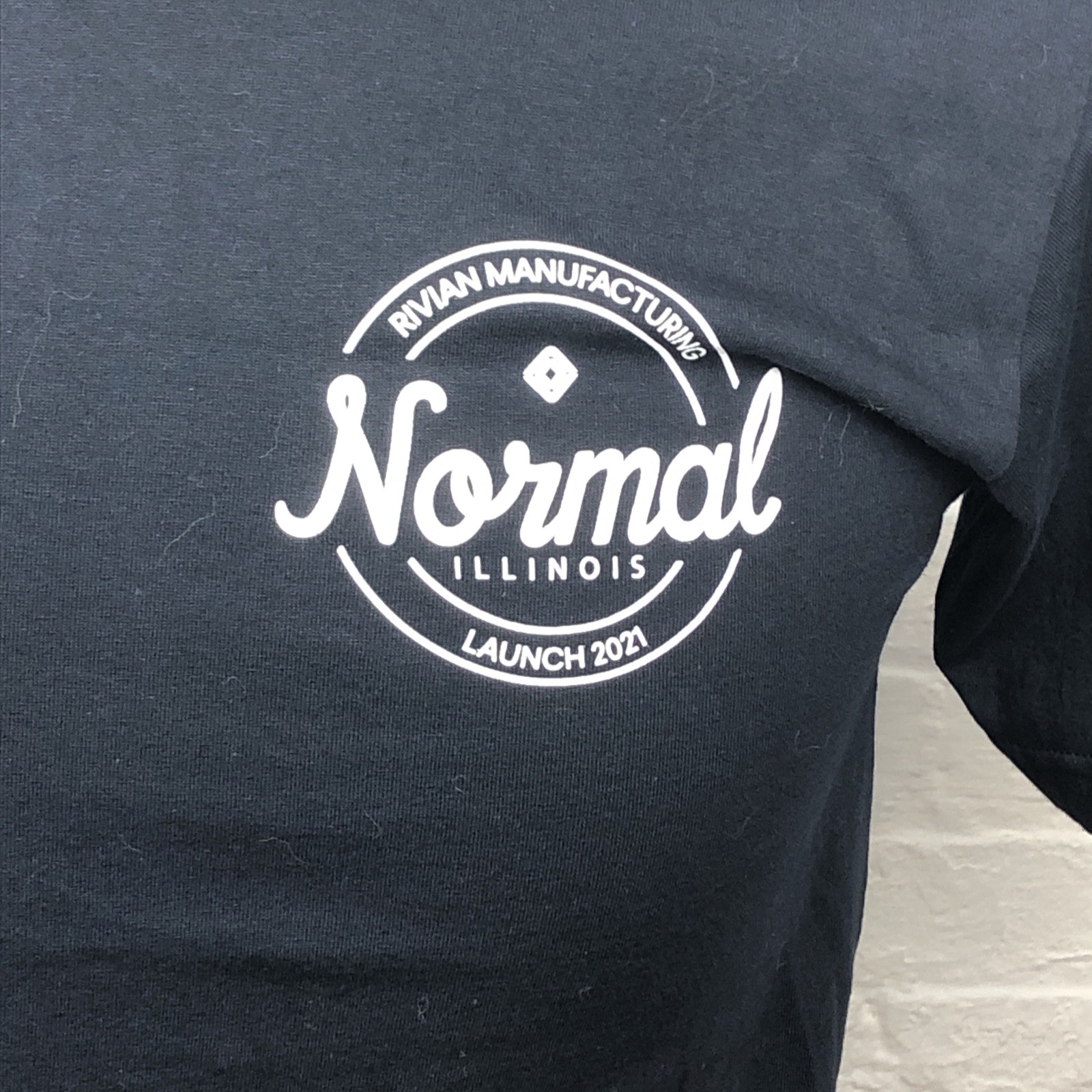 SIZE M RIVIAN Launch 2021 Normal IL Blue Unisex T-shirt Keep World Adventurous gallery