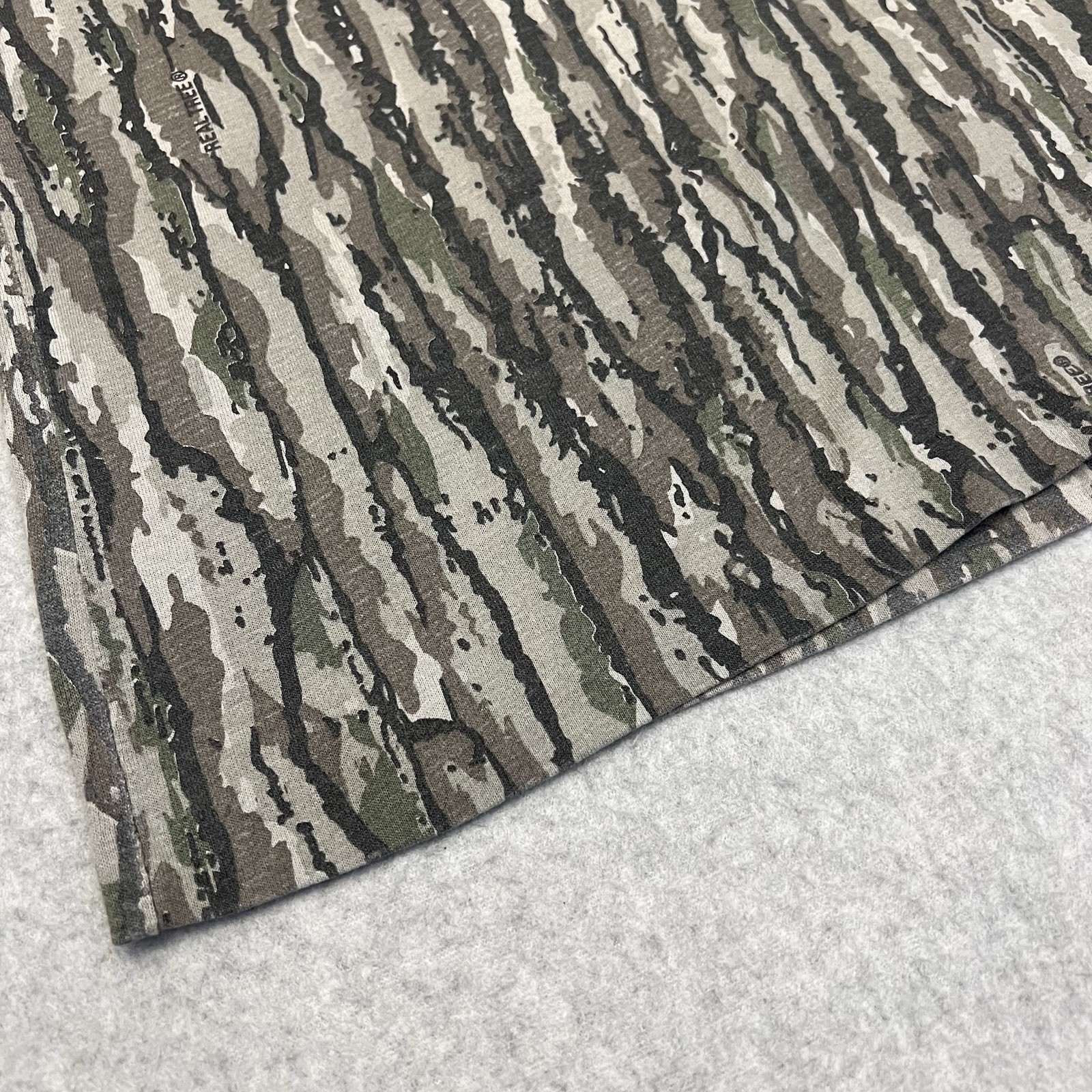 Vintage Realtree Camo Shirt Men’s Medium Single Stitch Streetwear 80’s Tree Bark gallery