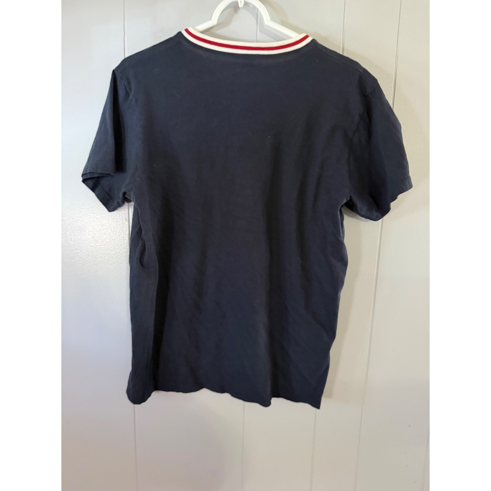 47 Brand T-Shirt Mens Small Navy Blue Boston Red Sox V-Neck Striped Collar gallery