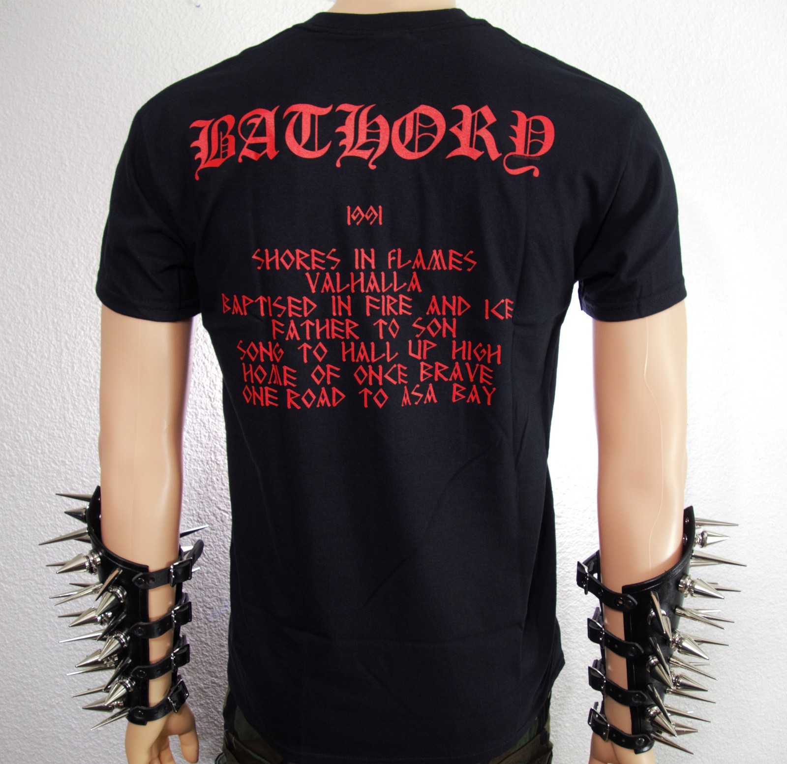 Bathory (Hammer Heart) Band T-Shirt gallery