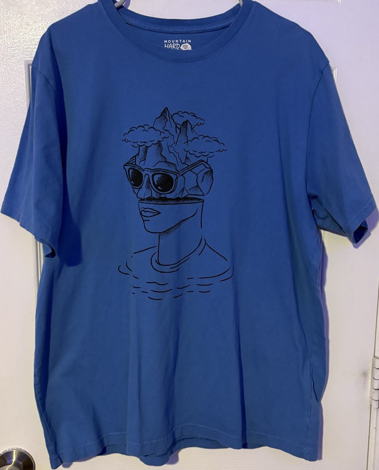 Mountain Hardwear Men’s XL Blue Graphic Print Crew Neck Organic Cotton T-Shirt