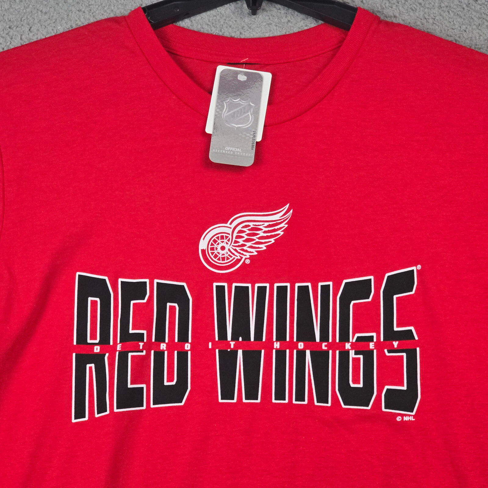 Detroit Red Wings Shirt Mens LARGE Red BLACK HOCKEY TOWN CASUAL NWT gallery