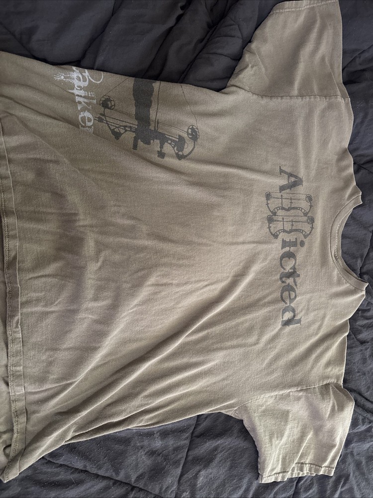 String Stalker Men’s Green Short Sleeved “Addicted” T-shirt Size 2xl