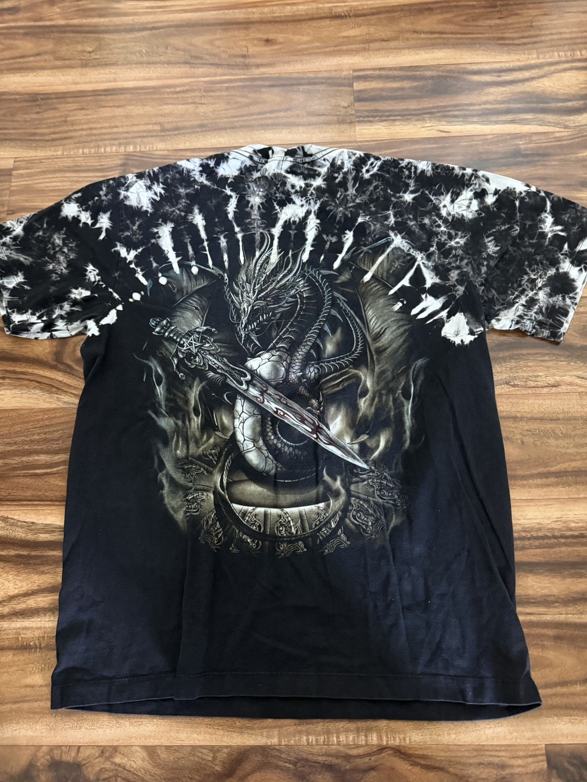 Skull Shirtz David Carey Adult Large Graphic Print T-Shirt Dragon Dagger Tie-Dye gallery