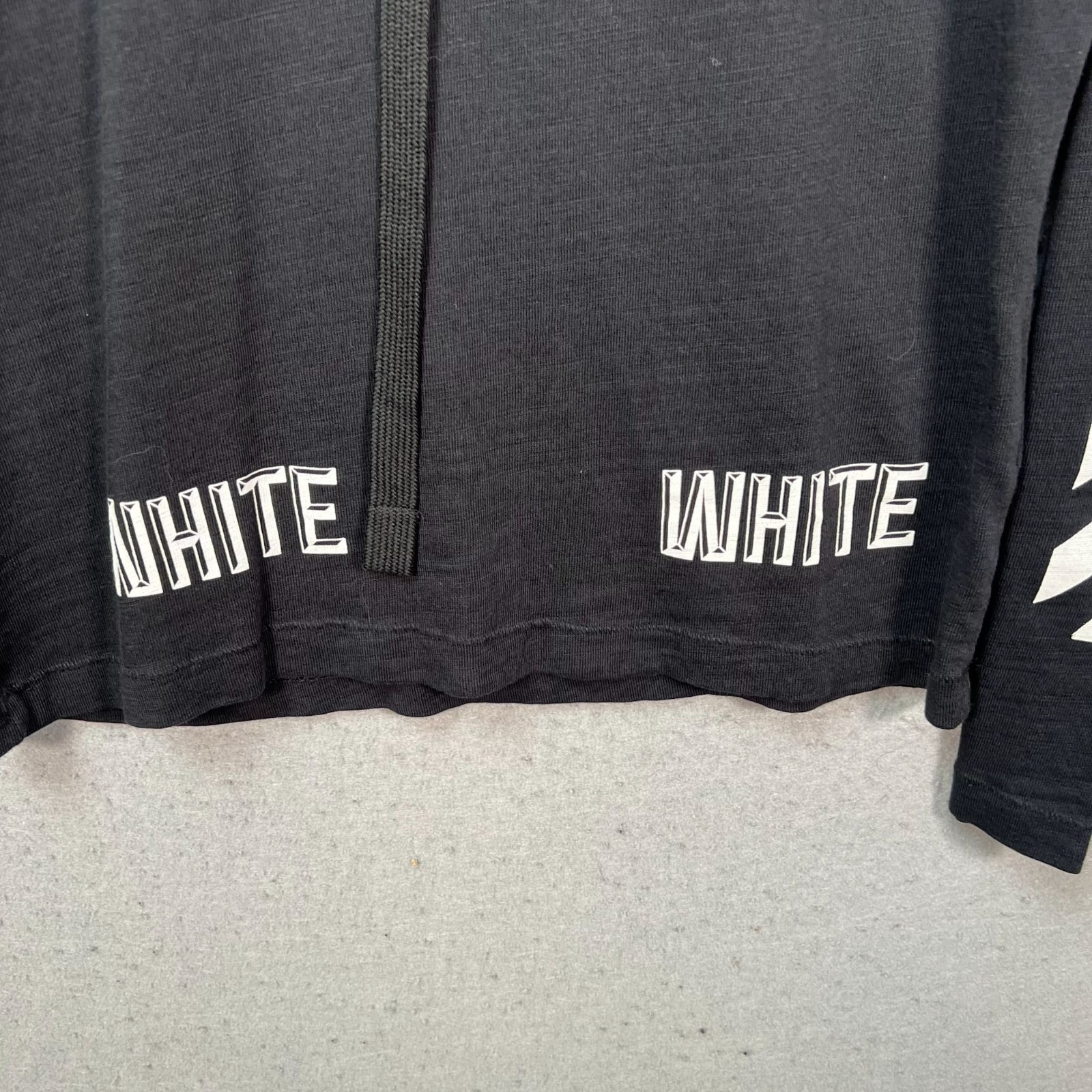 Off-White Mens Size Small Black Long Sleeve Graphic T-Shirt gallery