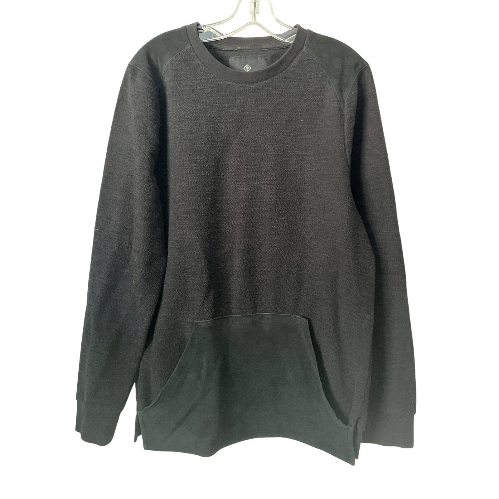 Matiere Men's LG Long Sleeve Crew Neck Black textured Shirt kangaroo pocket gallery