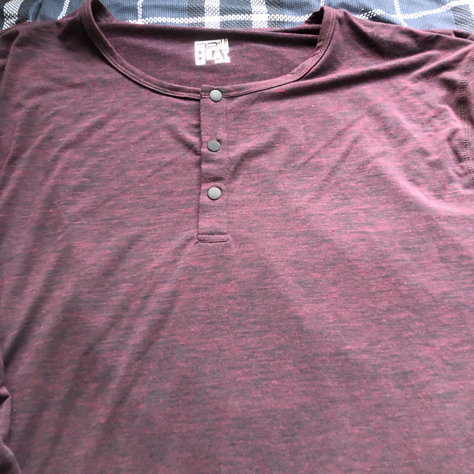 Men’s 32 Degree Heat Snap Henley L.S. Bordeaux XXL. NWT. gallery